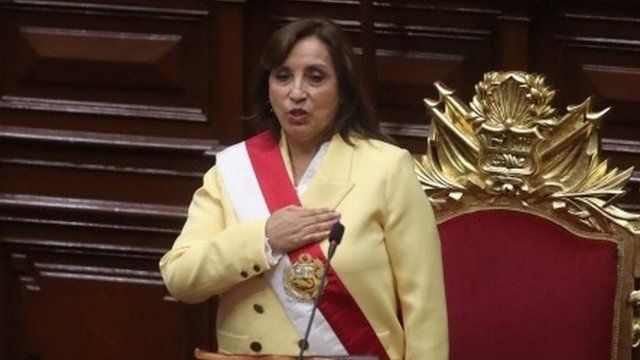 Dina Boluarte Presidenta de Perú